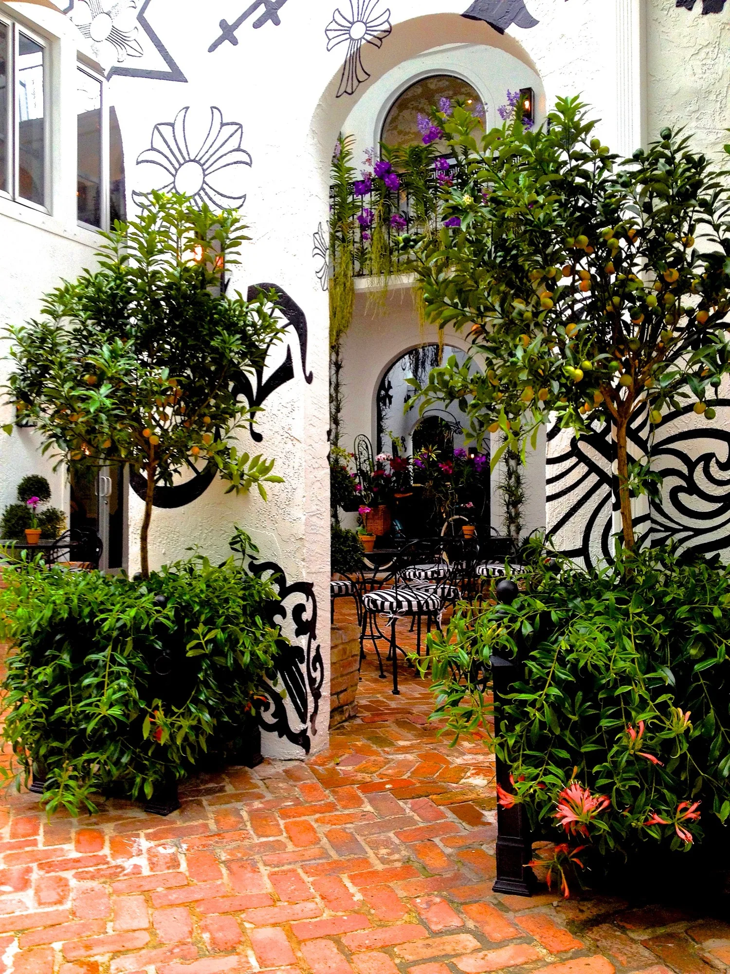 Plant-Filled Atrium by TruVine Design